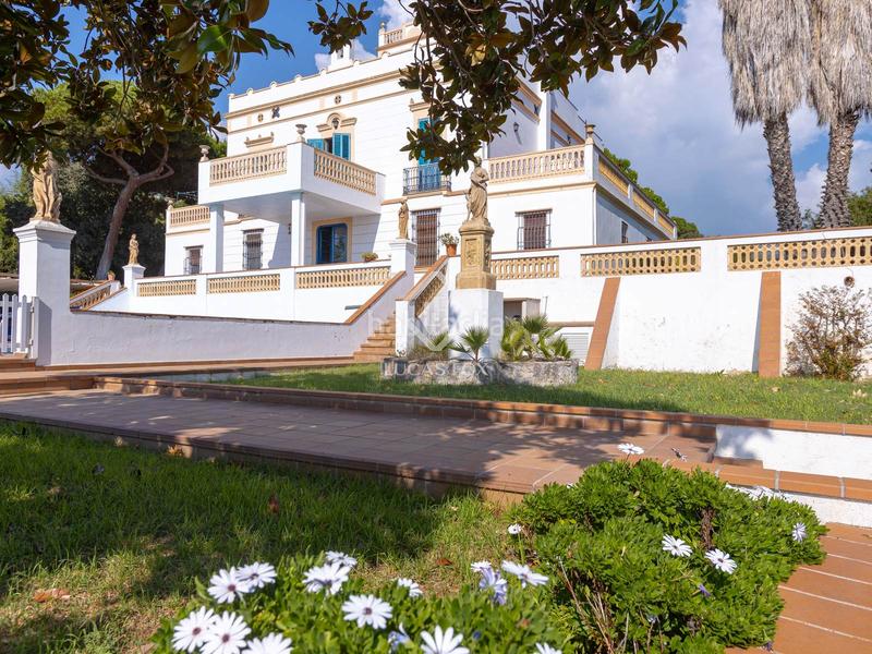 Foto 2cd4f0a6-d898-40cc-9fbe-783e86a6ab61. Chalet avec chauffage parking piscine dans Urbanitzacions Arenys de Mar