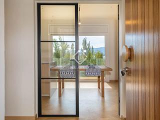 Chalet à Banyoles. Casa reformada con espectaculares vistas panorámicas al lago des