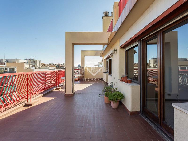 Foto 4d7a399b-ebf5-442e-8864-a210fc9b56a3. Dachwohnung mit parking pool in Sant Gervasi - Galvany Barcelona