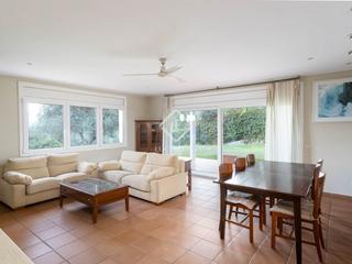 Xalet a Vallromanes. Casa  villa de 4 dormitorios en venta en vallromanes, barcelona