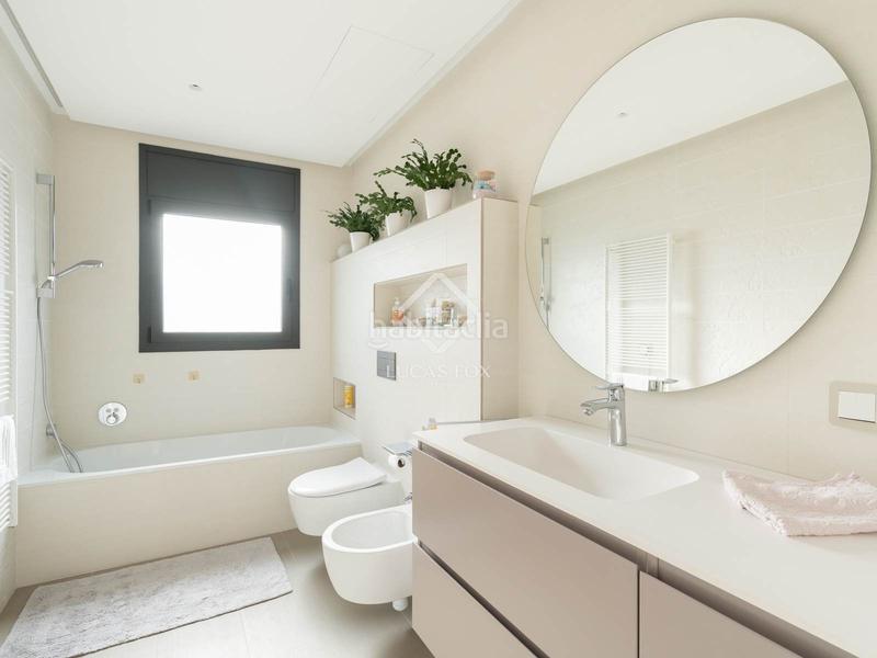 Foto 1aa30145-a482-4bfc-bcf1-12bcaddcbb44. Xalet amb calefacció aparcament piscina a Golf-Can Trabal Sant Cugat del Vallès