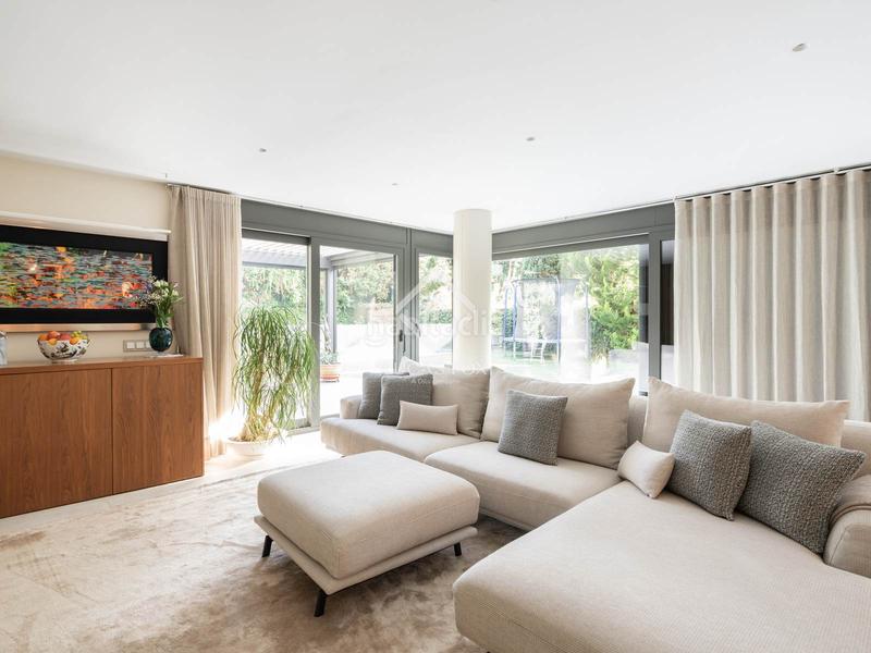 Foto 96284010-7731-4654-b937-2513d3afb0ec. Xalet amb calefacció aparcament piscina a Golf-Can Trabal Sant Cugat del Vallès