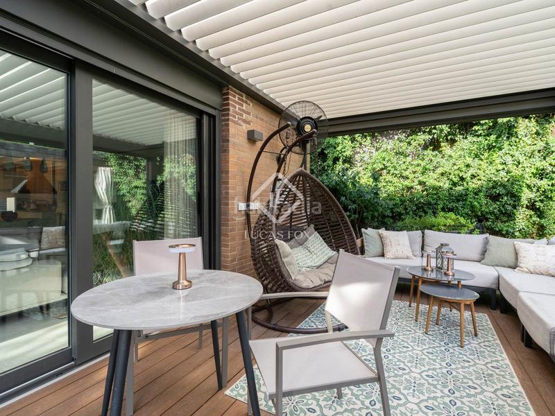 Foto b4419f75-b901-4ae8-8a29-54f44ce80a8a. Xalet amb calefacció aparcament piscina a Golf-Can Trabal Sant Cugat del Vallès