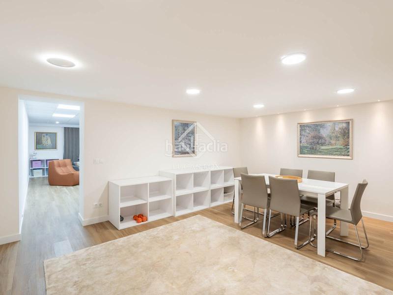 Foto d1c70b87-7118-4355-8dc3-491531468c31. Xalet amb calefacció aparcament piscina a Golf-Can Trabal Sant Cugat del Vallès