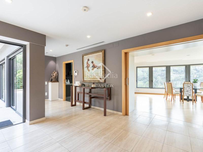 Foto db0a7da5-30e9-4fe7-8b15-48f73c6b3ef0. Chalet avec chauffage parking piscine dans La Floresta Sant Cugat del Vallès