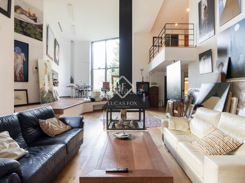 Foto 23492a34-dc3f-48b3-add9-1a36cff217a4. Xalet amb calefacció aparcament piscina a La Floresta Sant Cugat del Vallès