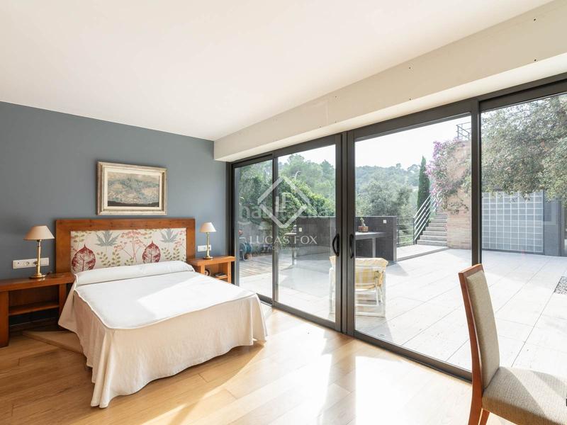 Foto 3caf8469-b2ec-4705-9d42-e6846a5694b4. Xalet amb calefacció aparcament piscina a La Floresta Sant Cugat del Vallès