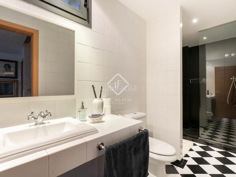 Foto ae0d1cc9-4eb3-4b7b-abd7-0953faaf6486. Xalet amb calefacció aparcament piscina a La Floresta Sant Cugat del Vallès