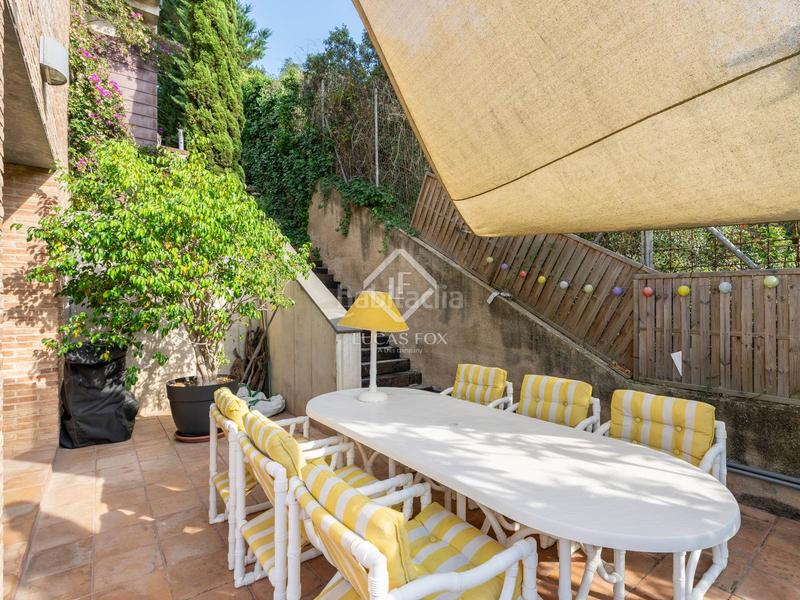 Foto cd0f890c-ec4b-437b-a9d3-a6c672eddbf2. Xalet amb calefacció aparcament piscina a La Floresta Sant Cugat del Vallès