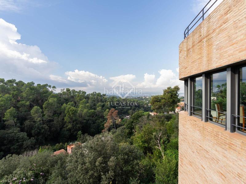 Foto d3385e50-40ea-4396-afe9-41f060999f1c. Xalet amb calefacció aparcament piscina a La Floresta Sant Cugat del Vallès
