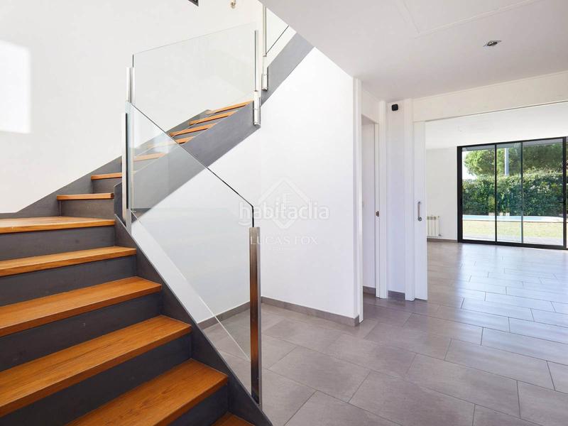 Foto 362674a7-fe43-4982-bc13-3cfc9f3bc0f9. Xalet amb calefacció aparcament piscina a El Balís - Can Calella Sant Vicenç de Montalt