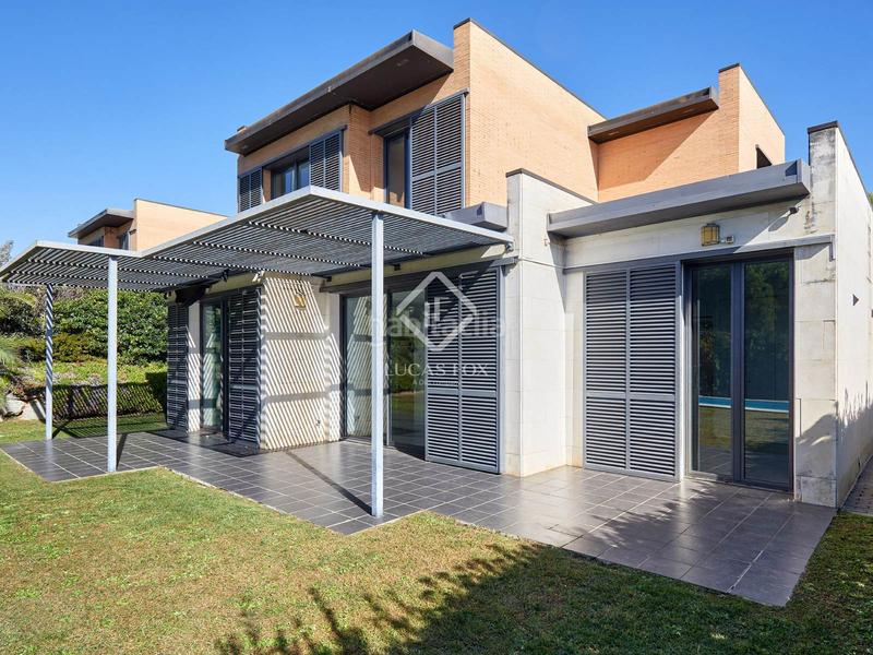 Foto d2eea4ae-4458-41c2-8fbf-29cd9a22d83b. Xalet amb calefacció aparcament piscina a El Balís - Can Calella Sant Vicenç de Montalt