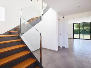 Chalet en El Balís - Can Calella. Cómoda casa de 4 dormitorios ubicada cerca de la playa, en venta