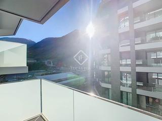 Lloguer Pis a Centro. Piso en excelentes condiciones de 3 dormitorios en alquiler en a