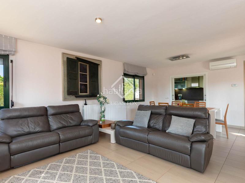 Foto 253bb2c7-c88c-4055-9543-47d447f378b4. Chalet avec piscine dans Navata