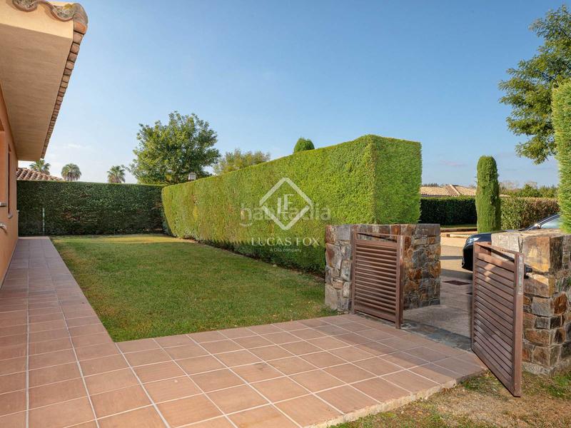 Foto 42c3cc8a-9c27-4371-8e63-5f518f8b6641. Chalet avec piscine dans Navata