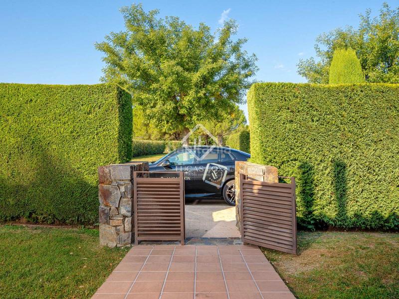 Foto 6315570b-34c7-4ee1-92bd-37fa708c819a. Chalet avec piscine dans Navata