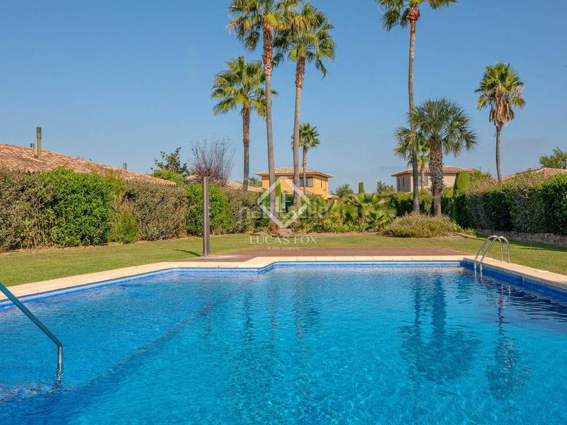 Foto 8c01d457-68a9-47cb-aea3-777b000c7289. Chalet avec piscine dans Navata