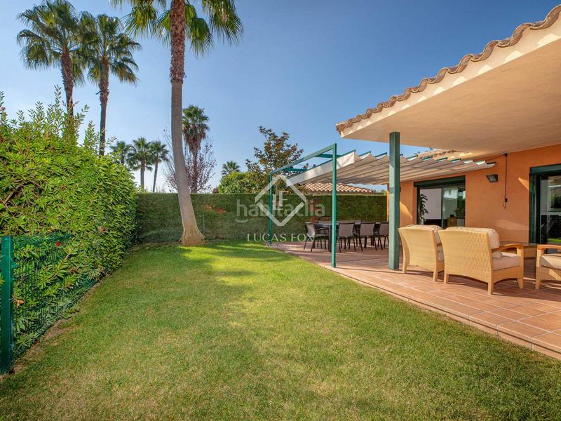 Foto dd471a84-ef65-4fb5-85b1-13f2bf52606b. Chalet avec piscine dans Navata