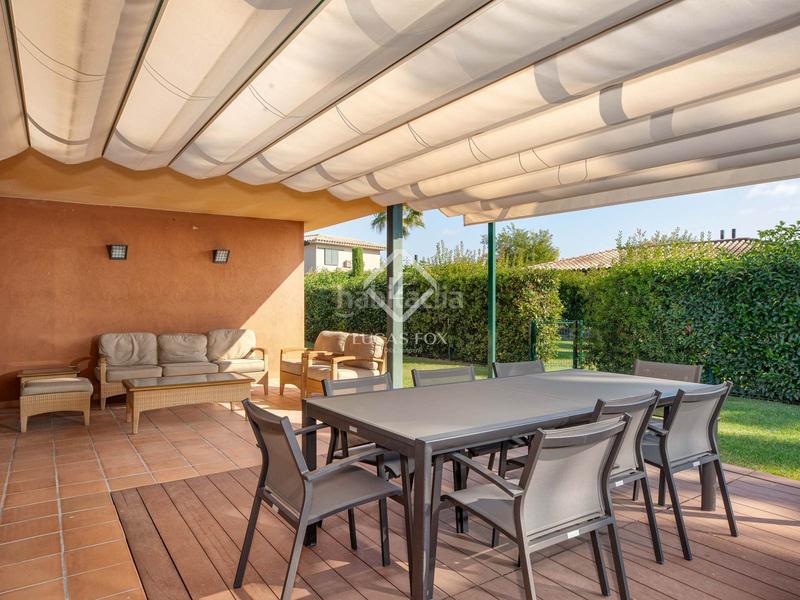 Foto e6800891-0ab7-477e-b8bb-d7997c709fa1. Chalet avec piscine dans Navata