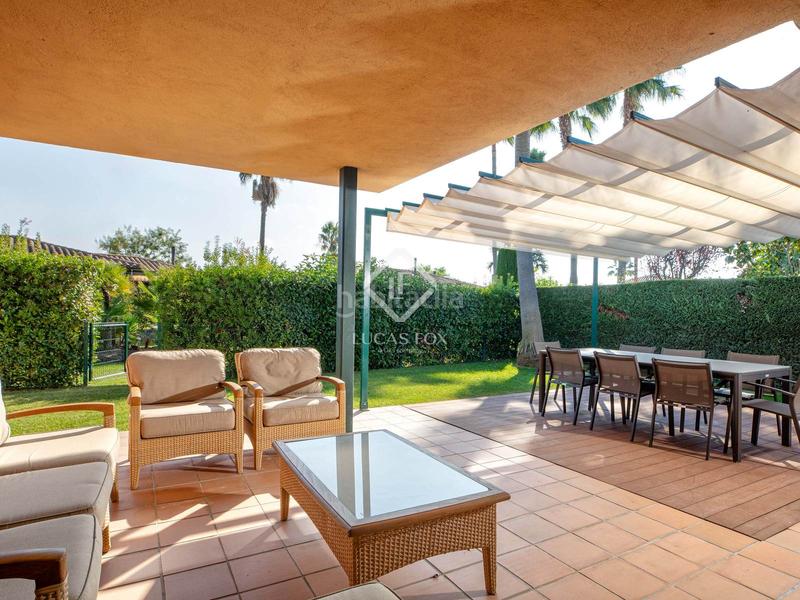 Foto f1f41d40-ce5c-4139-a3ac-4161d438e04f. Chalet avec piscine dans Navata