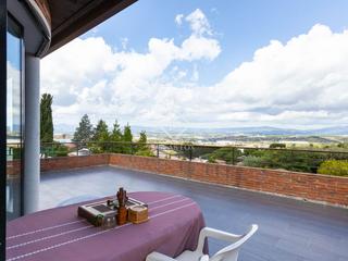 Xalet a Vallromanes. Fantástica villa con jardín, piscina y licencia turística en ven