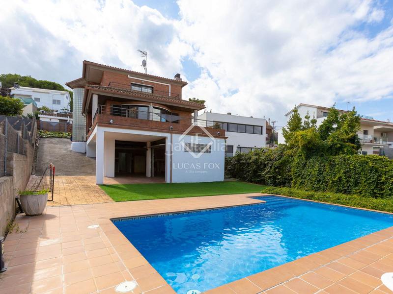 Foto c6f4d3a5-af26-437e-b23c-4c4669b265fa. Xalet amb calefacció aparcament piscina a Vallromanes