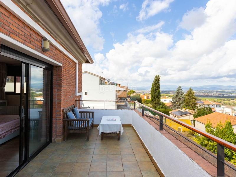 Foto d0bf282f-f0a3-4491-8b30-63ee19b30b2c. Xalet amb calefacció aparcament piscina a Vallromanes