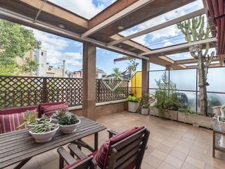 Appartement à Sants-Badal. Piso con cuatro dormitorios y terraza de 21m en venta en sants,