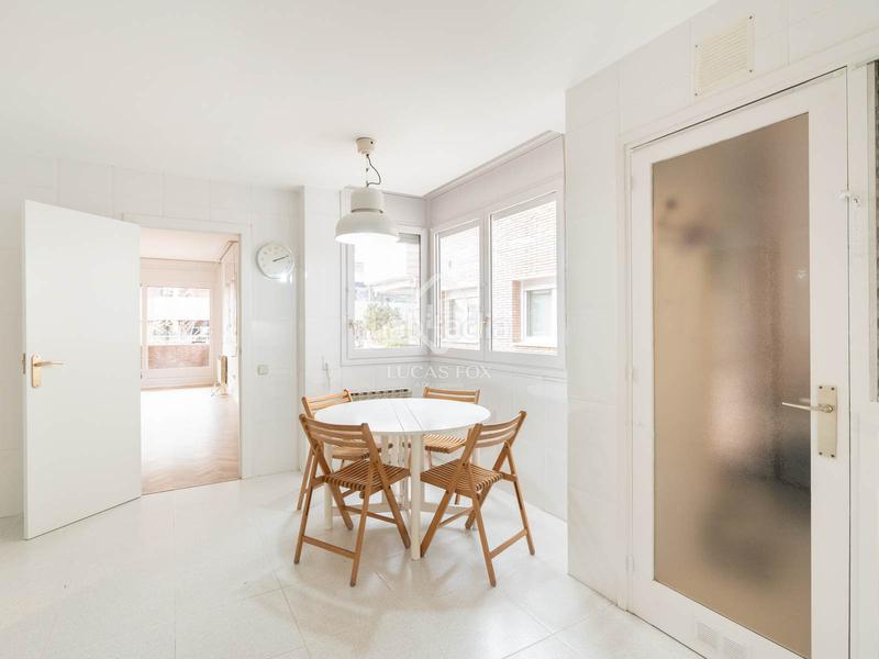 Foto ff7c8884-2cb3-4f6f-a11f-22acb3014dd0. Affitto appartamento con parcheggio piscina in Eixample Sant Cugat del Vallès