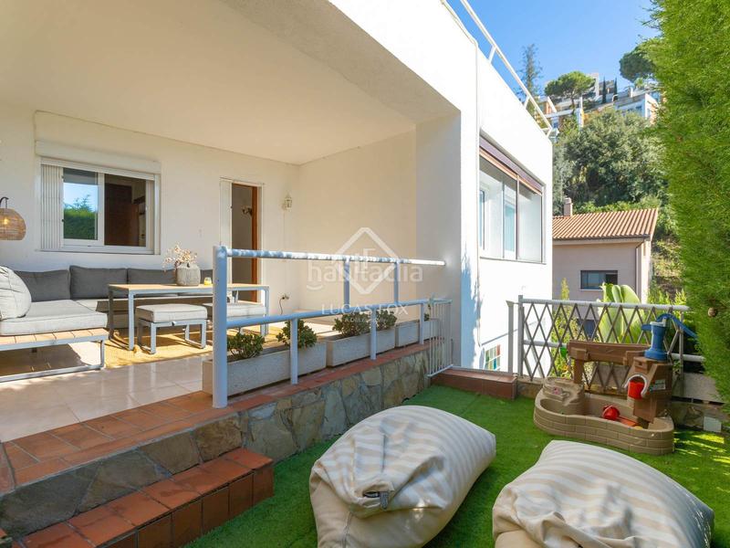 Foto 90e1b89a-a3c4-4bb4-9bc2-323acfe533df. Chalet con riscaldamento parcheggio piscina in Alella