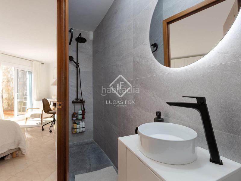 Foto a93c81c2-c432-49d6-b491-8ad0ff5657bb. Chalet con riscaldamento parcheggio piscina in Alella