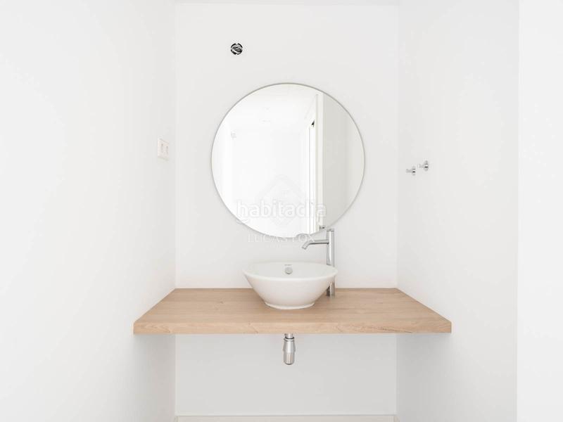 Foto 0c498924-6af0-478f-a8b9-80f3ff054f69. Penthouse with heating parking in Centre - Estació Sant Cugat del Vallès