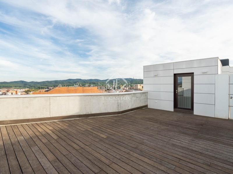 Foto 109fc78b-979b-48d2-921e-3425142280f1. Penthouse with heating parking in Centre - Estació Sant Cugat del Vallès