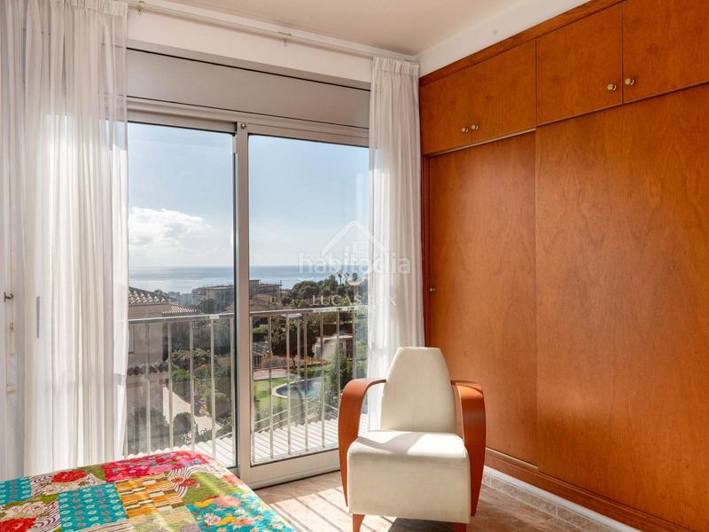 Foto 1260dc86-7dbf-422c-8086-37a69d54386a. Chalet mit heizung parking pool in Roca Grossa Lloret de Mar