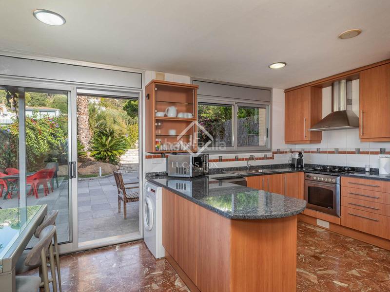 Foto 5b1861ad-afc5-4c5e-b17d-2f4f3e1225e9. Chalet mit heizung parking pool in Roca Grossa Lloret de Mar