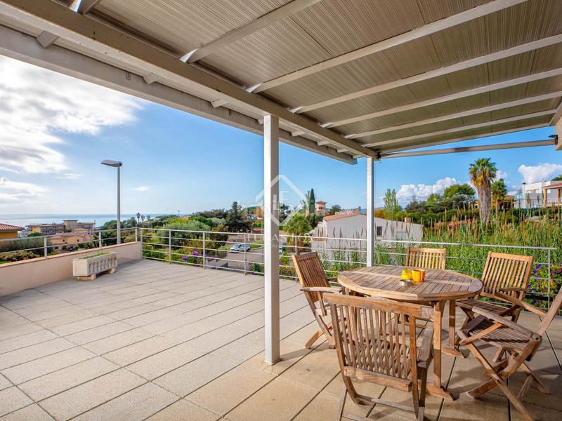 Foto cc5addf9-3c65-4d12-af50-9ee4ffbaa937. Chalet mit heizung parking pool in Roca Grossa Lloret de Mar