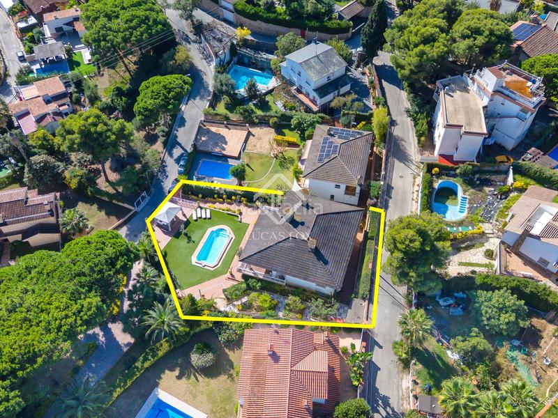 Foto caa29718-1181-4d87-9cdd-3694f78fe5c8. Chalet with heating pool in Roca Grossa Lloret de Mar