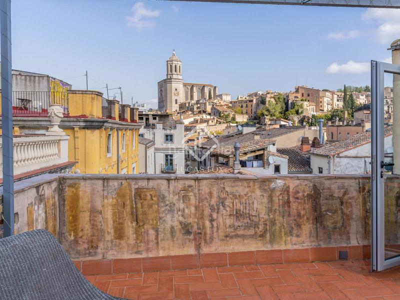 Foto 445b83fe-32e7-46b9-8f82-e2e4a28dbf30. Àtic amb calefacció a Centre-Barri Vell Girona