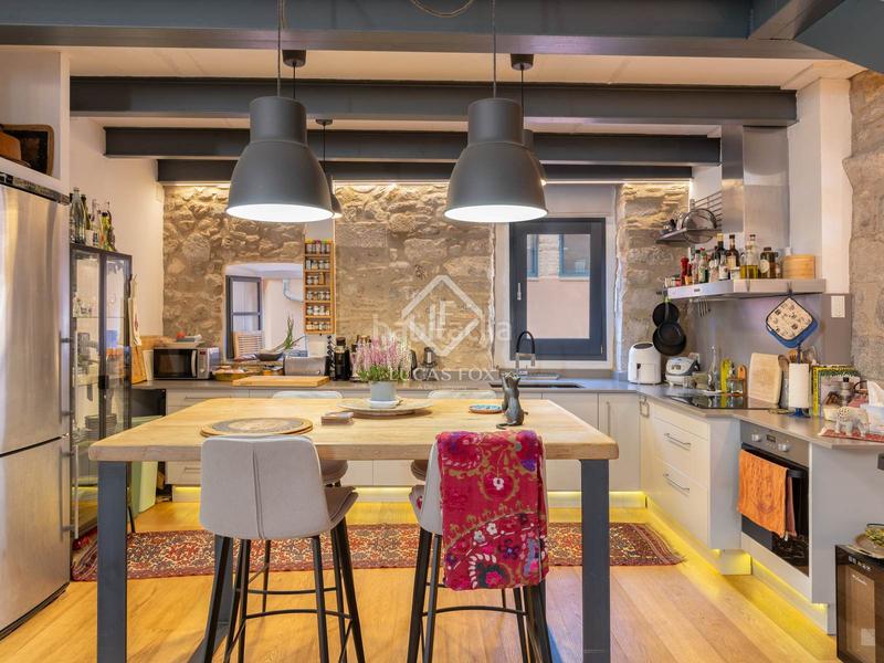 Foto e80417e9-a032-4dc8-94e3-fe12dfd75ee3. Àtic amb calefacció a Centre-Barri Vell Girona