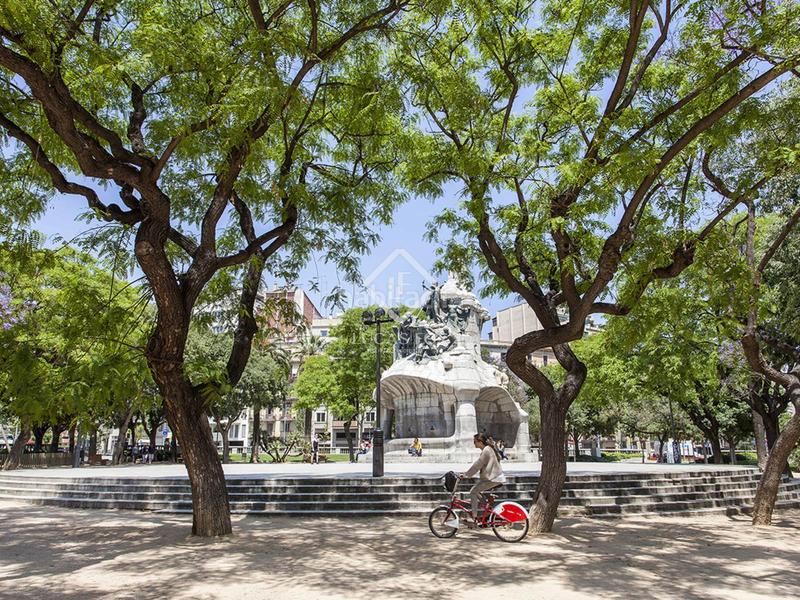 Foto a4a705fc-c2ac-4927-ba12-0cb17c4d6401. Attique avec chauffage dans Dreta de l´Eixample Barcelona