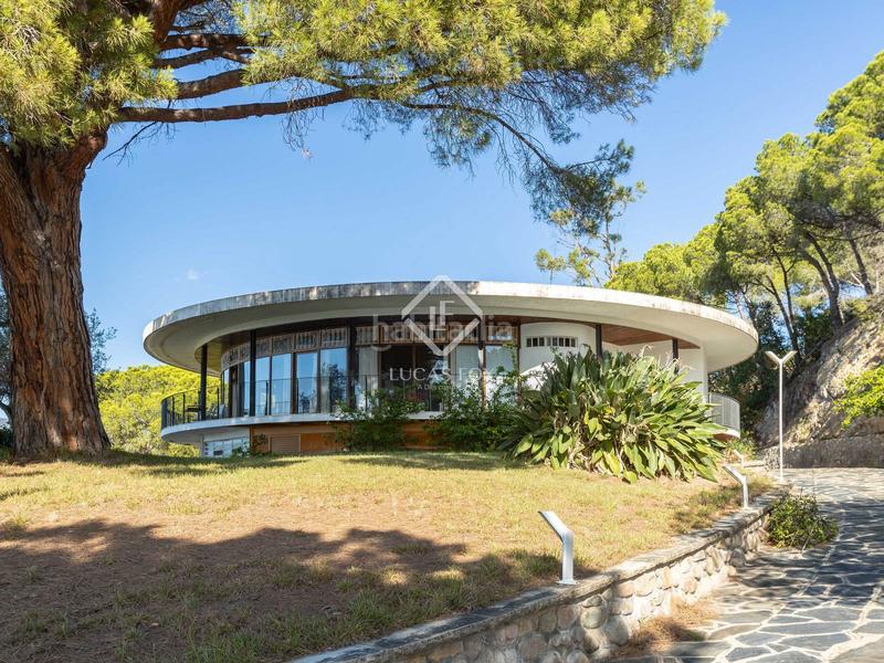 Foto 1065fa57-e6cf-4961-82e9-498ba00ddea2. Chalet con riscaldamento parcheggio piscina in Urbanitzacions Sant Pol de Mar