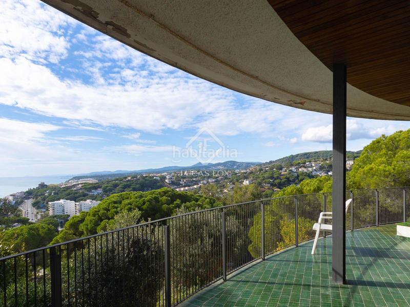 Foto 7be801a9-146e-4d57-b1fd-23008a3222d1. Chalet con riscaldamento parcheggio piscina in Urbanitzacions Sant Pol de Mar