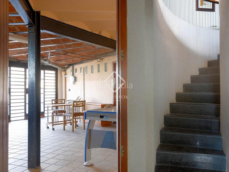 Foto d1b8403a-9266-4c4e-b819-64b2e3444a70. Chalet con riscaldamento parcheggio piscina in Urbanitzacions Sant Pol de Mar