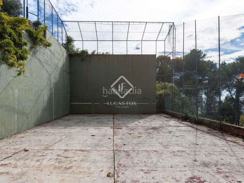 Foto e7eb49c8-8171-4115-b9b5-9d8290cff637. Chalet con riscaldamento parcheggio piscina in Urbanitzacions Sant Pol de Mar