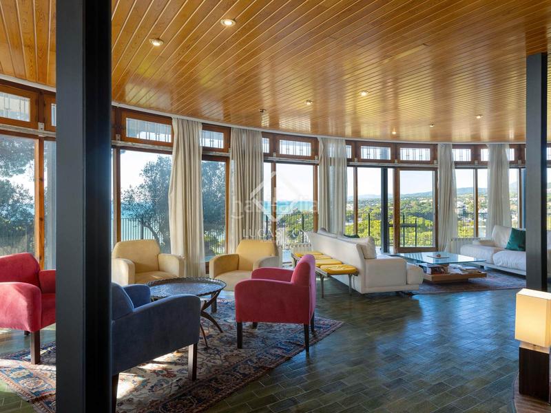 Foto e8038925-c568-4bb8-b5c9-e6941665274b. Chalet con riscaldamento parcheggio piscina in Urbanitzacions Sant Pol de Mar