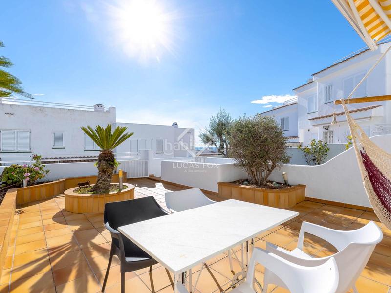 Foto 69ffacf2-92e9-4129-819d-66707f0d761f. Chalet con riscaldamento parcheggio piscina in Urbanitzacions Sant Pol de Mar