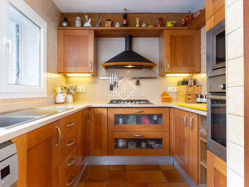 Foto db858012-2609-4473-b836-4f57b266e07f. Chalet con riscaldamento parcheggio piscina in Urbanitzacions Sant Pol de Mar