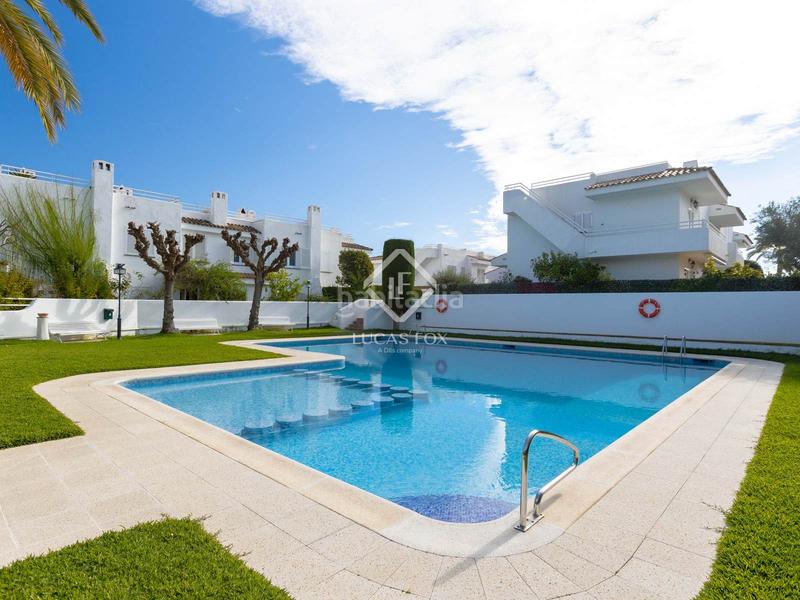 Foto e2143b67-8d4f-4e92-9e58-95498263fef8. Chalet con riscaldamento parcheggio piscina in Urbanitzacions Sant Pol de Mar