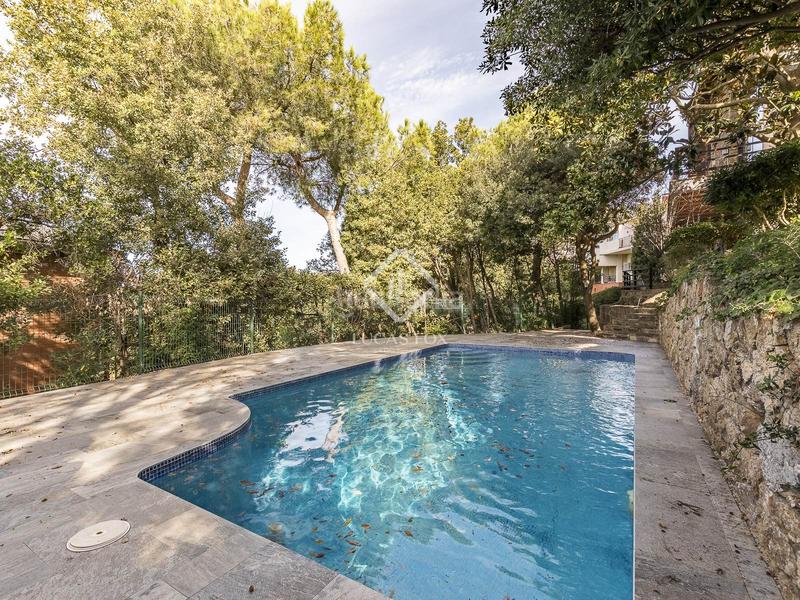 Foto 3f7778b2-cc22-4e00-9136-aa68a7397627. Chalet con riscaldamento parcheggio piscina in Vallvidrera - Tibidabo - Les Planes Barcelona